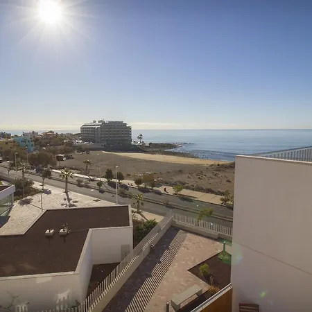 דירה The Sunrise & Seaview Penthouse - By Medano4you *