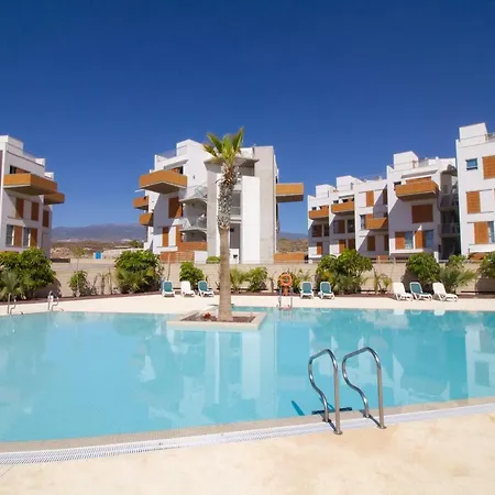 דירה The Sunrise & Seaview Penthouse - By Medano4you *