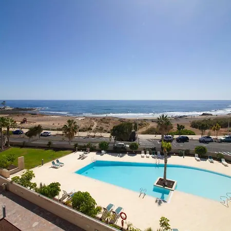 דירה The Sunrise & Seaview Penthouse - By Medano4you