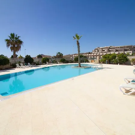 The Sunrise & Seaview Penthouse - By Medano4you דירה